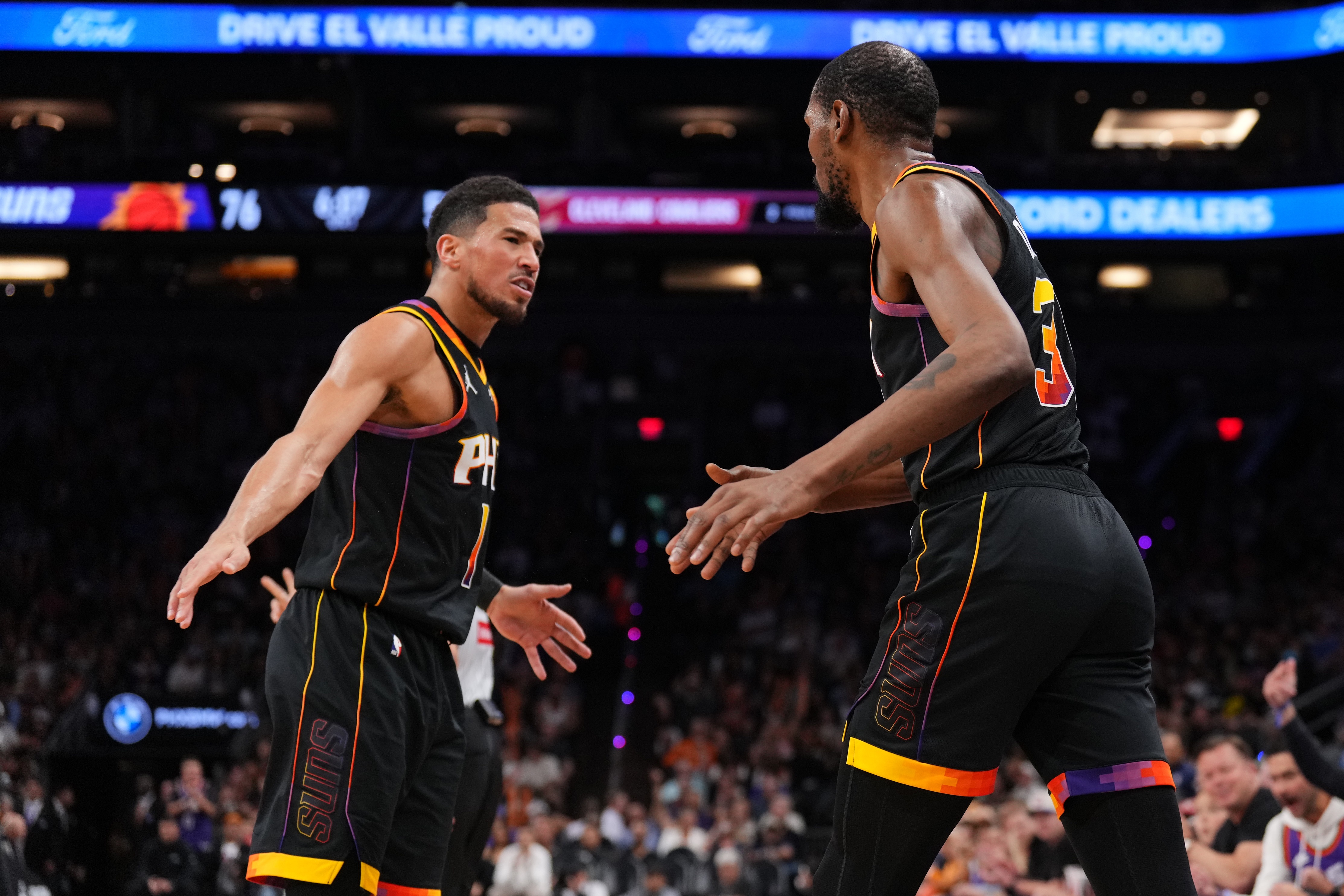 官方网页版登录-包含赛地聚焦——NBA常规赛加时末段热度飙升，布莱顿官宣签约，管理层满意，训练强度明显提升的词条